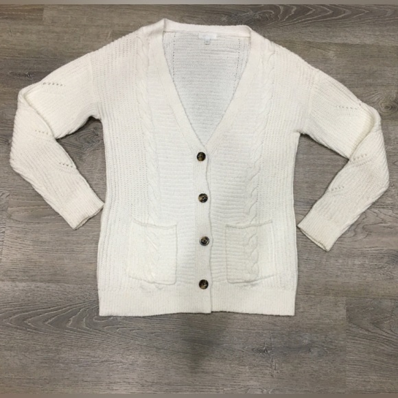 Abound. Oversized boyfriend cardigan. Knit. Cream. V-neck. Small. - Picture 3 of 9
